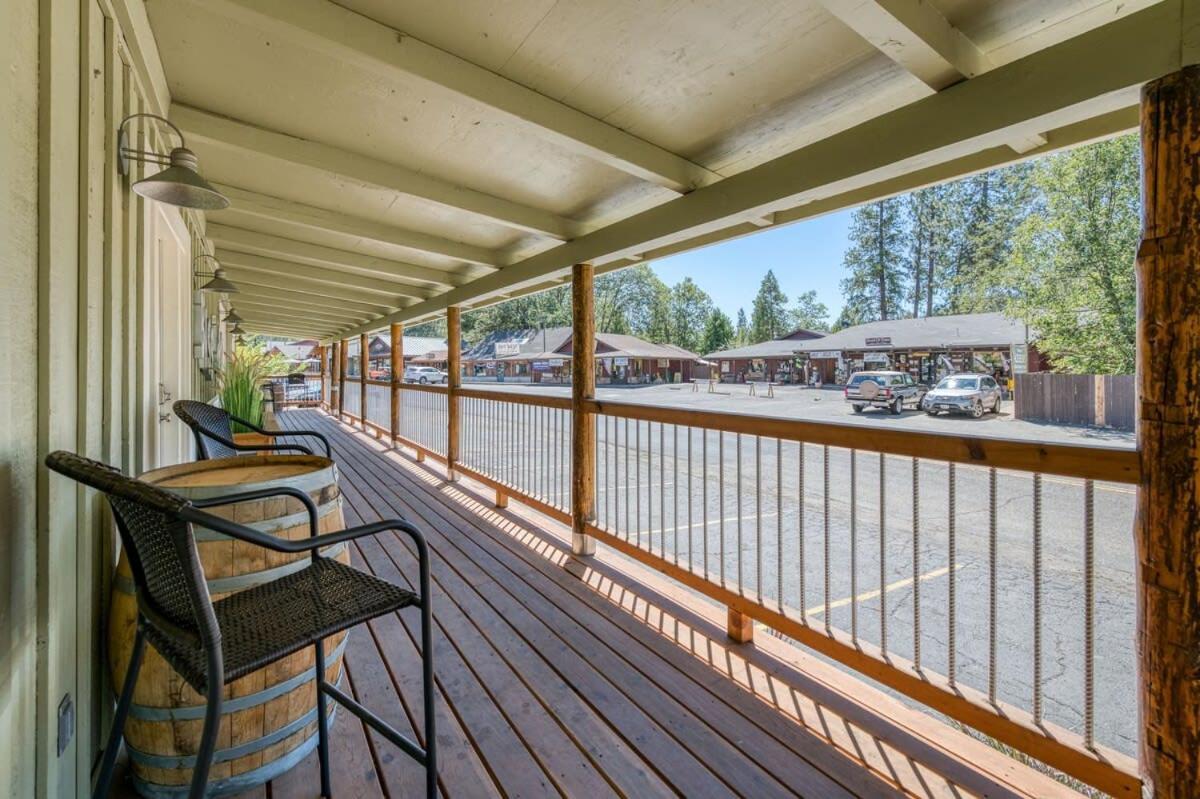 #3 Cottage Like Suite With Private Hot Tub Bass Lake Exterior foto